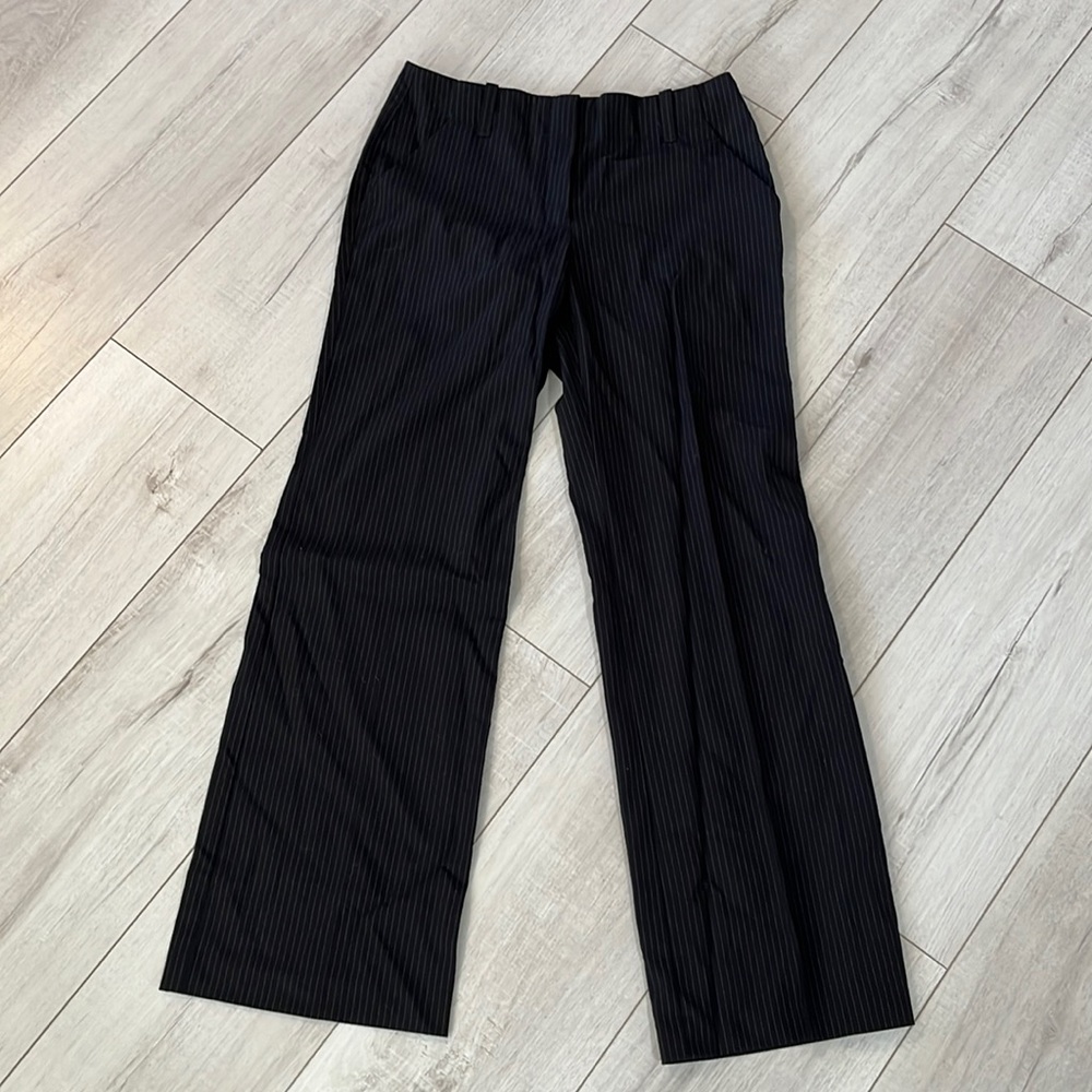 New York & company black pinstripe pants size 2p